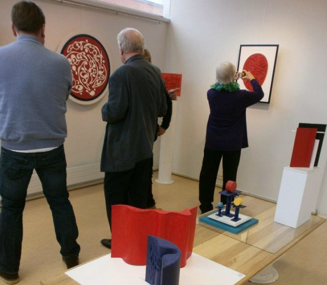 kIVA YLEISKUVA NÄYTTELYSTÄ